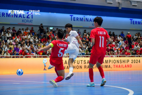 Timnas Futsal Indonesia saat melawan Timnas Futsal Vietnam pada pertandingan Final Piala AFF 2024 di Terminal 21 Nakhon Ratchasima, Thailand, Minggu (10/11/2024). Foto: FFI