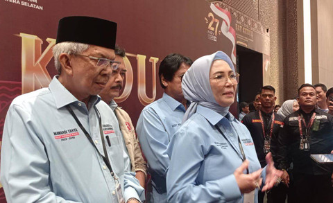 Mawardi Yahya-RA Anita Noeringhati usai mengikuti debat kedua Pilgub Sumsel, Foto Abdullah Toriq/Urban Id