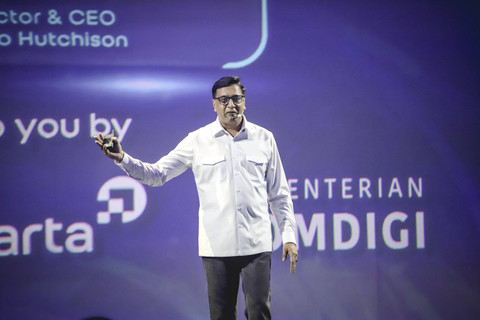 President Director & CEO Indosat Ooredoo Hutchison, Vikram Sinha, berbicara pada acara Indonesia AI Day di Jakarta, Kamis (14/11/2024). Foto: Jamal Ramadhan/kumparan