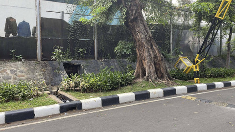 Suasana lokasi sekitar gorong-gorong tempat kaburnya 7 tahanan Rutan Salemba Jakarta Pusat, Kamis (14/11/2024). Foto: Fadhil Pramudya/kumparan