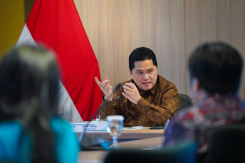 Menteri BUMN Erick Thohir melakukan pertemuan dengan pihak Amazon Web Services (AWS) di Gedung Kementerian BUMN, Jakarta, Rabu (14/11). Foto: Kementerian PUPR