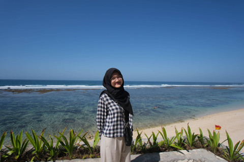 Haifa Nurul Karimah, mahasiswi Farmasi ITB yang jadi pemenang beasiswa D-STAR 2024. Foto: Darya-Varia