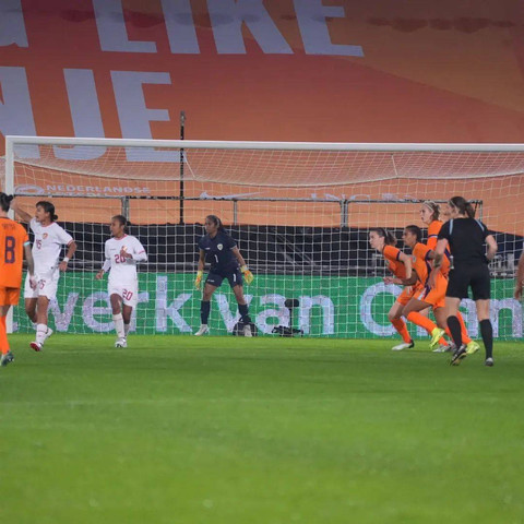 Laita Roati saat Timnas Wanita Indonesia sebelum melawan Belanda, 26 Oktober 2024.  Foto: Instagram @louxa_o