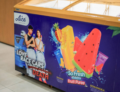 Es Krim Aice jadi Simbol Kehangatan dan Dukungan dalam Perjuangan di Film Pendek BMW Astra "Love, Race Cars, & Death". Foto: Aice