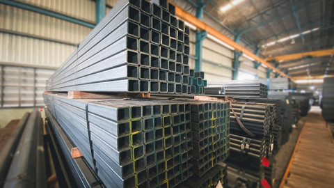 Ilustrasi foto aluminium ekstrusi. Foto: Shutterstock