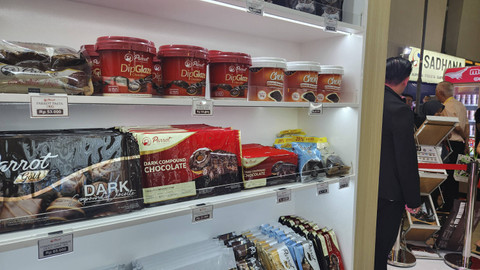 Parrot meluncurkan produk baru di acara SIAL Interfood 2024 yang digelar di JIExpo Kemayoran. Foto: Ela Nurlaela/kumparan