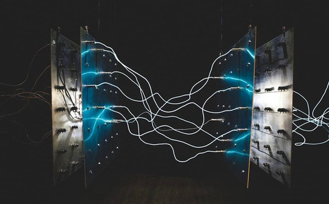 Ilustrasi Cara Mengatasi Token Listrik Gagal Terus. Sumber Unsplash/Israel Palacio