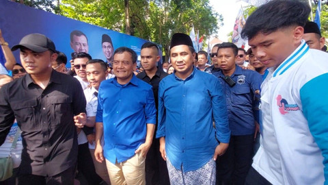 Cagub dan Cawagub Jawa Tengah nomor utu 02 Ahmad Luthfi dan Taj Yasin kampanye di Solo, Jawa Tengah, Minggu (17/11/2024). Foto: kumparan