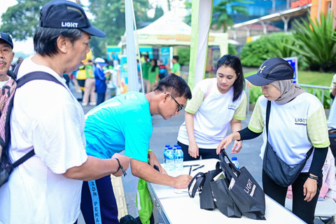 Lebih dari 150 orang ayah berpartisipasi dalam LIGHTrun 2k24, yang menandakan komitmen untuk menjalani hidup yang lebih sehat demi masa depan keluarga yang lebih baik. Foto: dok. LIGHThouse