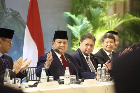 Presiden Republik Indonesia, Prabowo Subianto, menghadiri Indonesia-Brazil Business Forum, yang digelar di Copacabana Palace, Rio de Janeiro, Brasil, pada Minggu, (17/11/2024). Foto: Tim Media Prabowo Subianto