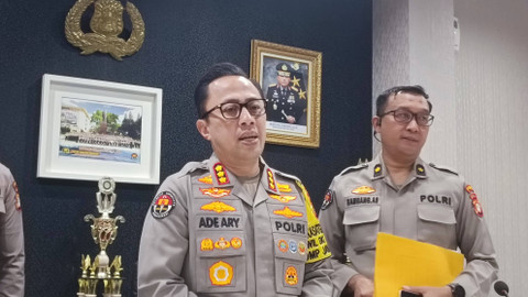 Kabid Humas Polda Metro Jaya Kombes Pol Ade Ary Syam Indradi saat dijumpai di kantornya, Selasa (19/11/2024). Foto: Thomas Bosco/kumparan
