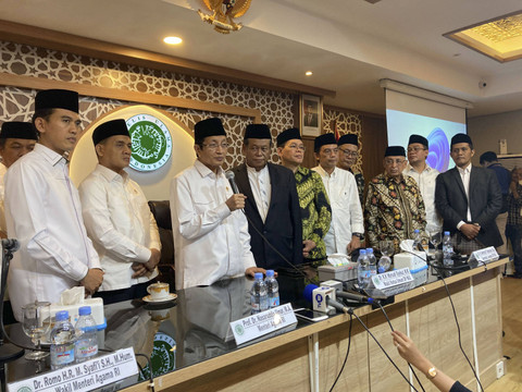 Kementerian Agama (Kemenag) menghadiri silaturahmi bersama Majelis Ulama Indonesia (MUI) di Kantor MUI, Jakarta Pusat, Selasa (19/11/2024). Foto: Alya Zahra/kumparan 