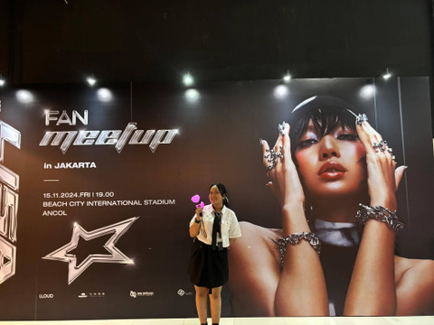 Shafa Zhafira, member teman kumparan, di Fan Meetup Lisa in Jakarta. Foto: dok istimewa