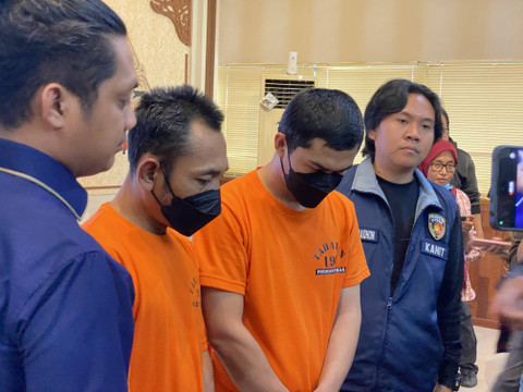Dua pelaku pengoplos gas elpiji bersubsidi di Sleman. Foto: Resti Damayanti/Pandangan Jogja