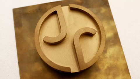 Logo baru Jaguar. Foto: Jaguar