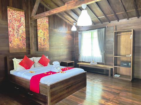 Salah satu kamar di Avery Coconut Island Waterpark Beach Resort, Carita, Pandeglang, Banten. Foto: Dok. WHHG