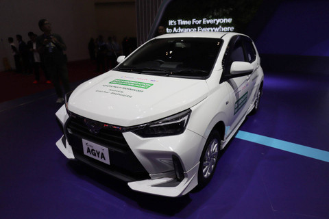 Mobil-mobil Toyota di pameran Gaikindo Jakarta Auto Week, ICE BSD, Tangerang, Jumat (22/11/2024). Foto: Jamal Ramadhan/kumparan