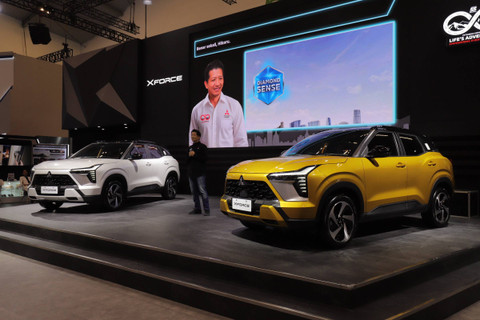 Mitsubishi XForce di Gaikindo Jakarta Auto Week di ICE BSD, Tangerang, Jumat (22/11/2024). Foto: Jamal Ramadhan/kumparan