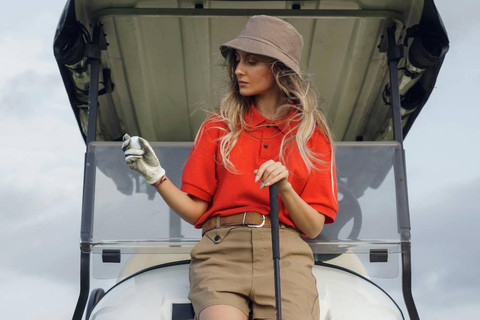 Ilustrasi contoh pertanyaan interview caddy golf - Sumber: pexels.com/@mikhail-nilov/