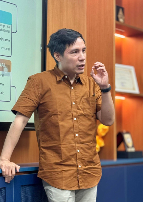 Pakar Hubungan Internasional lulusan Beijing dan Sydney, Klaus Heinrich Raditio. Foto: Dok. Istimewa