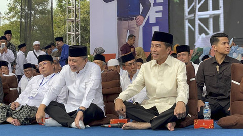 Zulhas dan Jokowi di kampanye akbar Ahmad Luthfi-Taj Yasin di Simpang Lima Kota Semarang, Sabtu (23/11/2024). Foto: Intan Alliva Khansa/kumparan