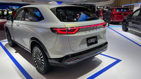 Honda eN1 di GJAW 2024. Foto: Trio Witjaksono/kumparan