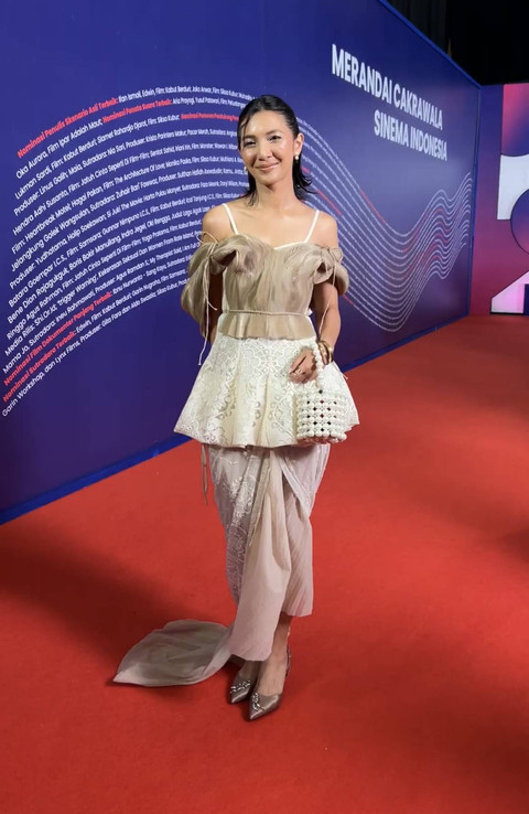 Sheila Dara pada Malam Anugerah Piala Citra Festival Film Indonesia 2024, Rabu (20/11/2024). Foto: Avissa Harness/kumparan