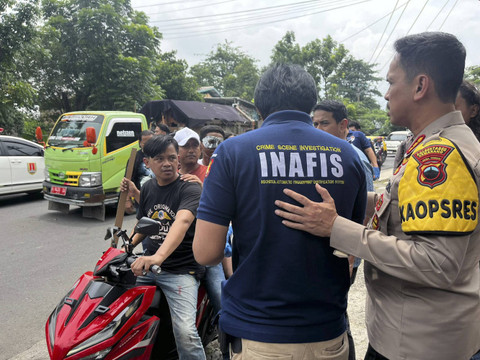 Suasana prarekonstruksi tawuran di Jalan Candi Penataran Raya, Kota Semarang, Selasa (26/11/2024). Foto: Intan Alliva Khansa/kumparan