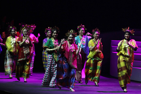 Pagelaran Malam 100 Cinta Smartfren.  Foto: Dok. Smartfren.