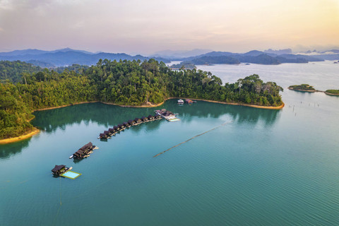 Taman Nasional Khao Sok di Thailand. Foto: lemaret pierrick/Shutterstock