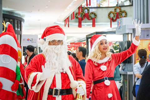 Lippo Malls hadirkan parade Santa hingga dekorasi unik untuk meriahkan Natal. Foto: Dok. Istimewa