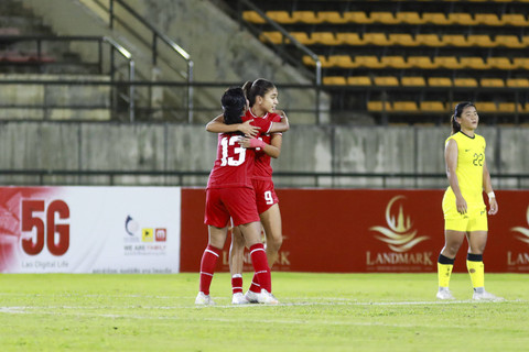 Claudia Scheunemann melakukan selebrasi dalam pertandingan Timnas Wanita Indonesia melawan Timnas Wanita Malaysia di ASEAN Women's Cup 2024. Foto: Dok. Lao Football Federation
