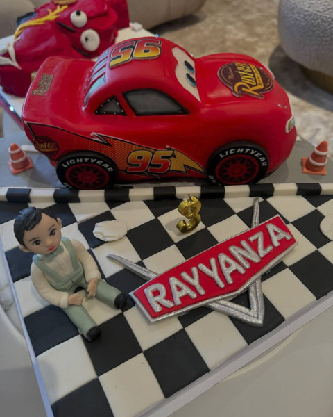 Raffi Ahamd beri hadiah mobil ke Rayyanza saat ultah ke-3. Foto: Instagram/ @raffinagita1717