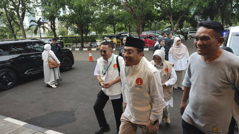Calon Wakil Gubernur Jakarta Nomor Urut 1Suswono, saat tiba untuk memantau hasil quick qount di Hotel Sultan, Jakarta, Rabu (27/11/2024). Foto: Rachmadi Rasyad/kumparan