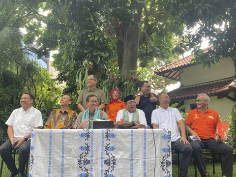 Konferesi pers deklarasi kemenangan Pasangan Pramono Anung dan Rano Karno di Kediaman Pramono, Cipete Jakarta Selatan, Kamis (28/11/2024). Foto: Alya Zahra/kumparan 