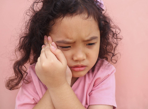 Ilustrasi Anak Sakit Gigi.   Foto: Shutterstock