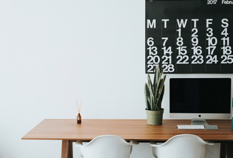   Ilustrasi Kalender Pendidikan Jawa Barat 2024/2025. Sumber: Unsplash/Roman Bozhko