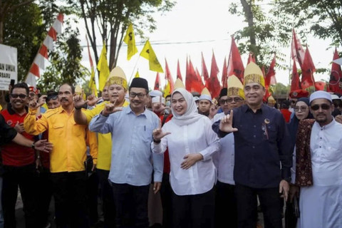 Paslon pilwalkot banjarbaru Lisa Halaby - Wartono. Foto: ANTARA/ HO Timses Lisa Halaby