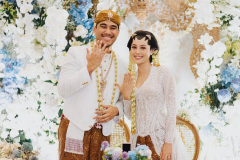 Pernikahan Anggika Bolsterli menggunakan perhiasan THE PALACE Jeweler. Foto: dok. THE PALACE Jeweler