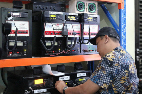 EWS yang berada di sungai-sungai Kota Yogyakarta akan memberikan peringatan ke warga bantaran sungai. Diharapkan KTB selalu siap siaga menghadapi bencana. Foto: Pemkot Yogya
