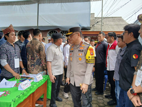 Kapolda Lampung saat memantau proses pemungutan suara Pilkada 2024. | Foto: Dok Humas Polda Lampung