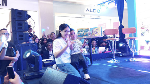 Nagita Slavina dan Rayyanza. Foto: Dok. Istimewa