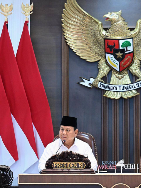Presiden Prabowo Subianto memimpin Sidang Kabinet Paripurna, Kantor Presiden, Jakarta, Senin (2/12/2024). Foto: Dok. Istimewa