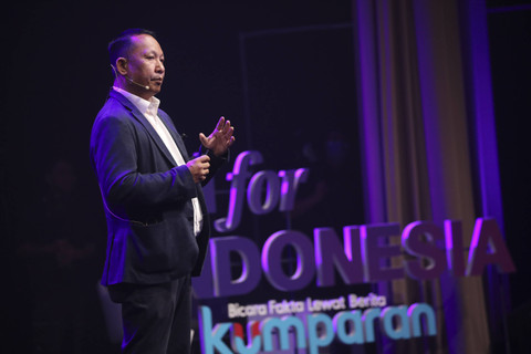 CCO Lintasarta Gidion Suranta Barus menyampaikan paparannya saat menghadiri AI for Indonesia by kumparan di Djakarta Theater, Jakarta, Rabu (4/12/2024). Foto: Aditia Noviansyah/kumparan