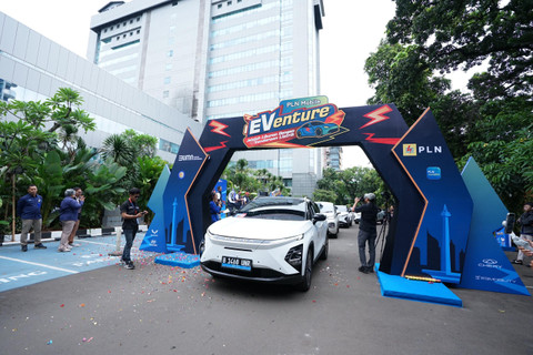 Tiga belas mobil listrik mengikuti PLN Mobile EVenture 2024. Foto: Dok. PLN