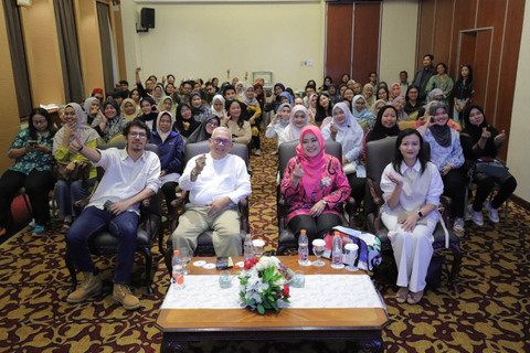 Foto bersama Keseruan talkshow kumparan Hangout yang membahas Legalitas Usaha UMKM bersama Kemenves pada Kamis (5/12). Foto: kumparan