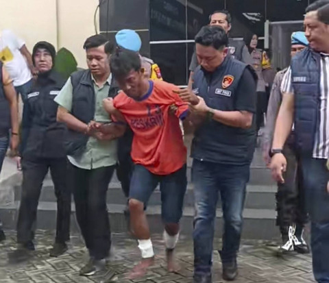 Pelaku pembunuhan keluarga guru di Kediri, Jumat (6/12/2024). Foto: Dok. Istimewa