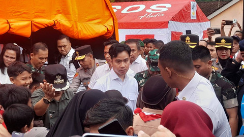 Wapres Gibran mengunjungi korban bencana di Sukabumi. dok kumparan