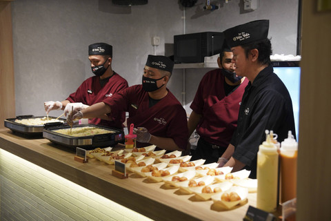 Suasana tempat kulineran Jepang baru 'Yashinoki Yokocho' di lantai 4, Plaza Senayan, Jakarta (6/12/24). Foto: Dok. Istimewa