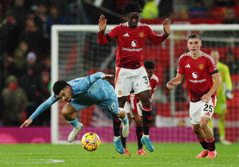 Pertandingan Liga Inggris antara Manchester United vs Nottingham Forest di Old Trafford, Minggu (8/12/2) dini hari WIB. Foto: Reuters/Lee Smith